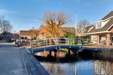 watertje straat Zoeterwoude